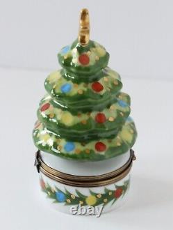 Limoges France CHRISTMAS TREE Trinket Box Hand Painted Star Clasp