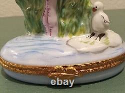 Limoges France Hinged Trinket Artoria Limoges Peint Main Flamingo SIGNED