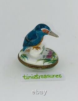 Limoges France Peint Main Bird Blue Brown Belly Clasp Mini Trinket Box tinie