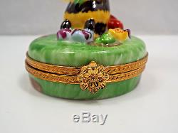 Limoges France Peint Main Bumble Bee Under Gold Umbrella Trinket Box, #291/300