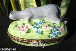 Limoges France Peint Main CAT CHASING MOUSE Trinket Box M. 26