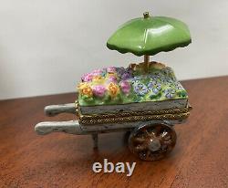 Limoges France Peint Main Eximious Flower Cart Trinket Box Beautiful Piece