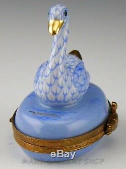 Limoges France Peint Main HEREND BLUE FISHNET SWAN GOOSE Trinket Box Mint