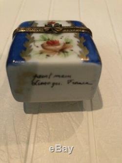 Limoges France Peint Main Hand Painted Hinged Trinket Box with 2 Perfume Bottles