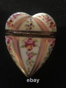 Limoges France Peint Main Heart Shaped Trinket Box
