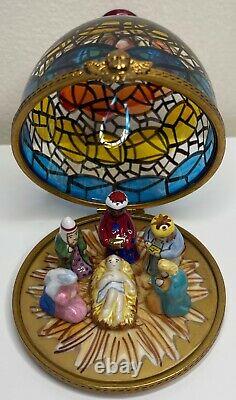 Limoges France Peint Main Nativity Christmas Domed Trinket Box Signed RAP