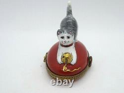 Limoges France Peint Main Trinket Box Cat with Yarn Ball #290/300