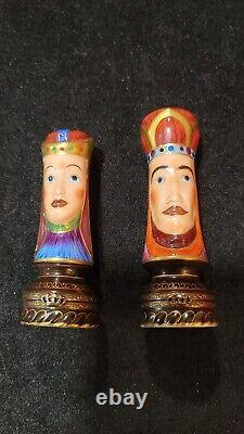 Limoges France Porcelain Trinket Box Chess Pieces King and Queen Peint Main