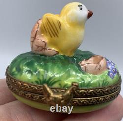 Limoges France Trinket Box Chick Hatching From Egg Peint Main Marque Deposee PV