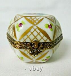 Limoges France Trinket Box Hexagon Floral Design Gold Peint Main Eximious