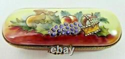 Limoges France Trinket Box Peint Main Grape Fruit Design Exquisite Rare