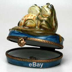 Limoges French Porcelain Box FROGS IN LOVE 4