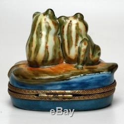 Limoges French Porcelain Box FROGS IN LOVE 4