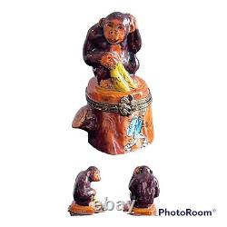 Limoges French Trinket Box Chimpanzee Ape Handpainted Scene Monkey Clasp Rare