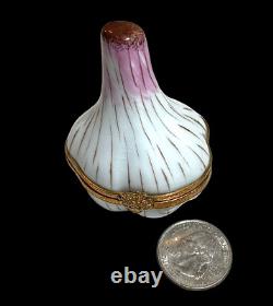 Limoges Head of Garlic Trinket Box in Pristine, Pre Owned Condition
