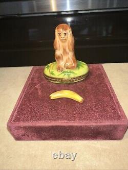 Limoges Hear No Evil Monkey with Banana Porcelain Peint Main Hinged Trinket Box