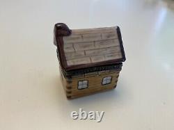 Limoges Log Cabin House Hand Painted Porcelain Box heart Clasp NM Condition