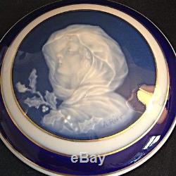 Limoges Pate Sur Pate Gibson Girl A. Riffaterre Trinket hand painted Box Boite