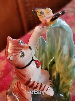 Limoges Peint Main Depose Cat Playing w Butterfly Trinket Box Porcelain