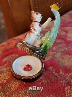 Limoges Peint Main Depose Cat Playing w Butterfly Trinket Box Porcelain