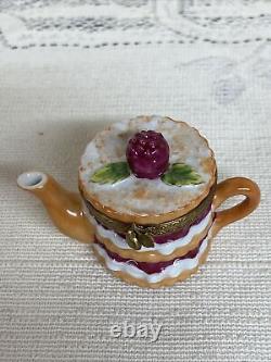 Limoges Peint Main Imports Berry Layer Cake Teapot Trinket Box