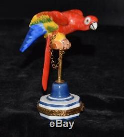 Limoges Peint Main Porcelain Hinged Trinket Box MACAWith PARROT ON STAND