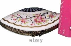 Limoges Peint Main Porcelain Trinket Box Fan Shaped Flower Trinket