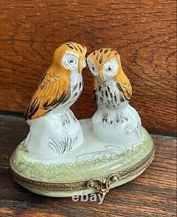 Limoges Peint Main Porcelain Trinket Box With Two Owls France