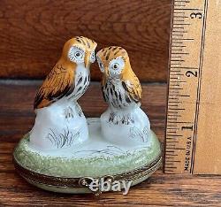 Limoges Peint Main Porcelain Trinket Box With Two Owls France