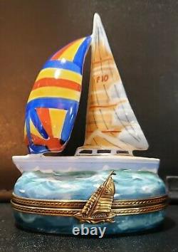 Limoges Peint Main Sailboat Trinket Box