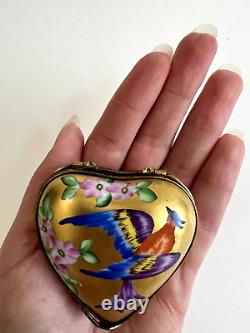Limoges Peint Main Trinket Box Gold Heart Shape with Painted Bird & Key JE T'AIME