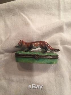 Limoges Pin Box Parry-vieille Vintage Red Fox In A Grassy Meadow