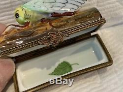 Limoges Porcelain Collectible Box. Cicada. 2.5x1.5x1 Ltd ed Vintage. Hand Painted