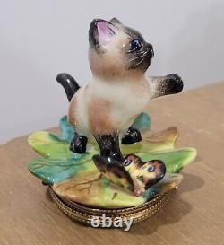 Limoges Siamese Cat With Butterfly Porcelain Trinket Box France Peint Main