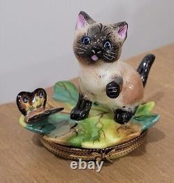 Limoges Siamese Cat With Butterfly Porcelain Trinket Box France Peint Main