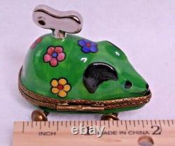 Limoges Trinket Box Peint Main France Windup Mouse Toy Green with Flowers