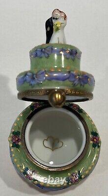 Limoges by Chanille Hinged Porcelain Wedding Cake Box with Mini Champagne Flutes