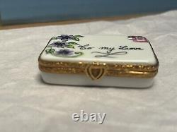 Limoges peint main France Love Letter Box w Letter Sealed with a Kiss Artoria