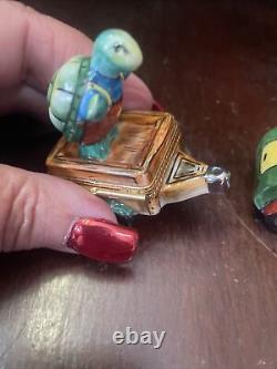 Limoges peint main trinket box rabbit easter car pulling tailer cart Withturtle