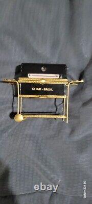 Limoges trinket box peint main Char Broil BBQ