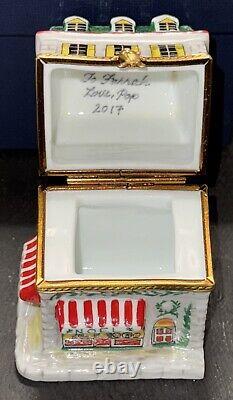 NIB Rochard Limoges Originals Christmas House w Santa Trinket Box