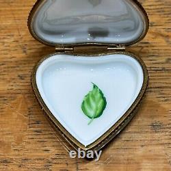 Parry-Vieille PV Limoges Butterfly On Flower Spring Heart Trinket Box Peint Main