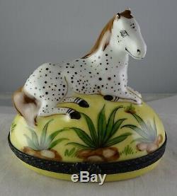 Peint Main Beautiful Limoges Porcelain Resting Speckled Horse Enamel Trinket Box