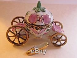 Peint Main LIMOGES France CINDERELLA CARRIAGE WithSLIPPER Hinged Trinket Box