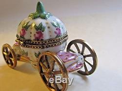 Peint Main LIMOGES France CINDERELLA CARRIAGE WithSLIPPER Hinged Trinket Box