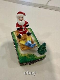 Peint Main Limoges France Trinket Box Santa On Sleigh With Skis And Tree