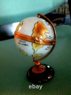 Peint Main Limoges Miniature World Globe Trinket box with Eagle Clasp France