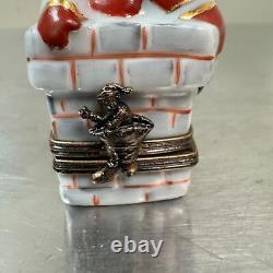 Peint Main Limoges Porcelain SANTA CLAUS IN CHIMNEY Trinket Box Christmas