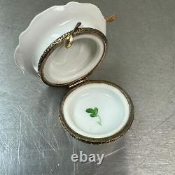 Peint Main Limoges Porcelain SLICE OF PIE with Spoon & Plate Trinket Box