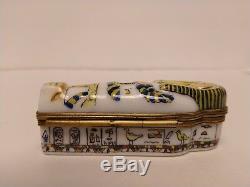 Peint Main Limoges Trinket Box Egyptian Mummy in Sarcophagus